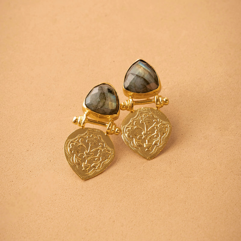 Sona earring sales